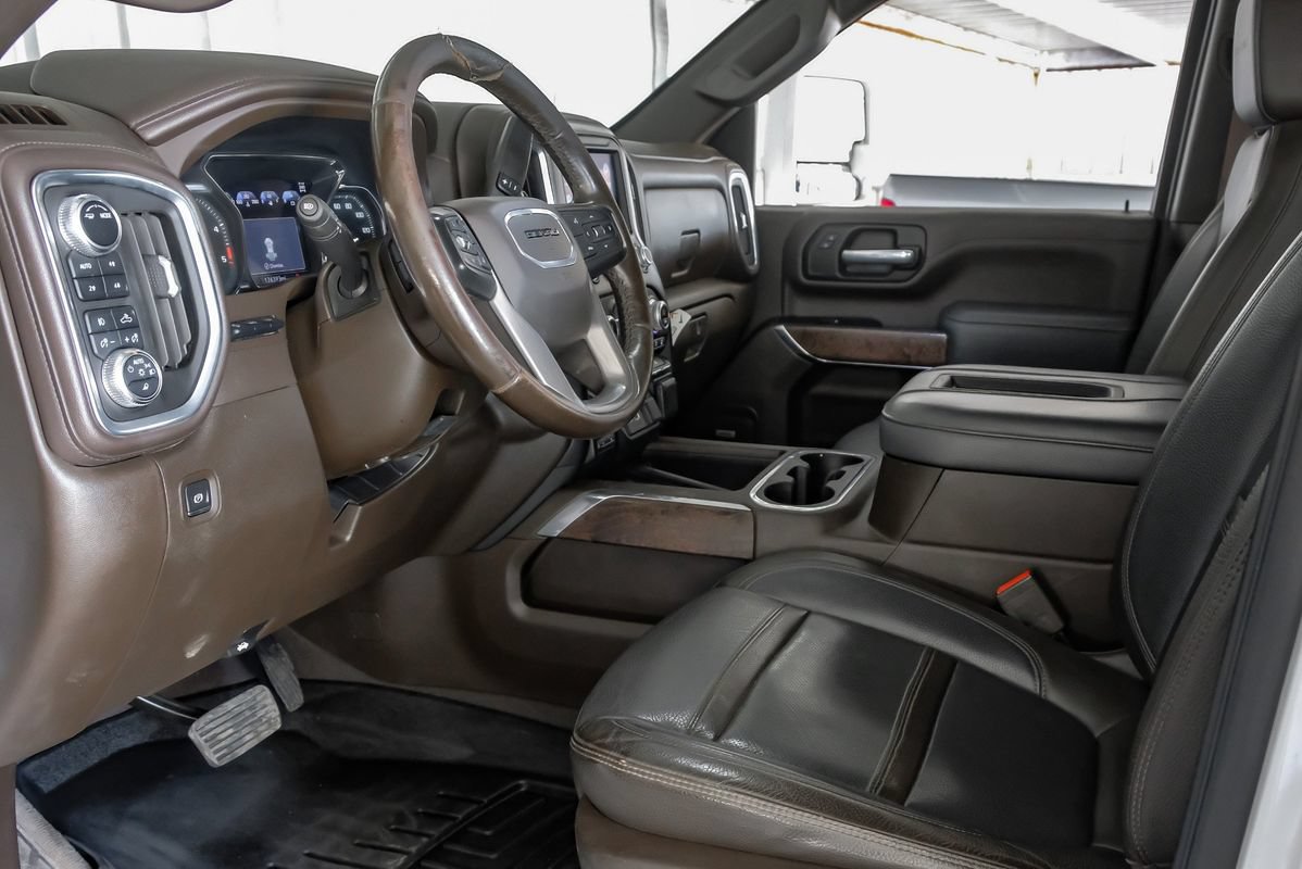 Used 2022 GMC Sierra 3500 Denali w/ Denali Ultimate Package AWD/4WD image 14