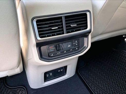 New 2026 Volkswagen Atlas SEL Premium R-Line AWD/4WD image 18