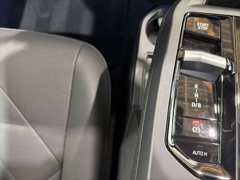 Used 2025 BMW iX xDrive50 w/ Premium Package image 40