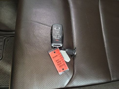 Used 2025 RAM 1500 Limited AWD/4WD image 26