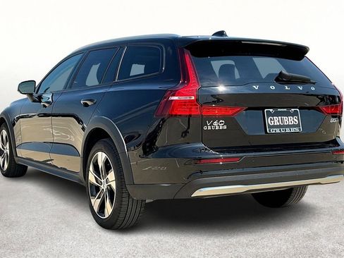 Certified 2024 Volvo V60 B5 Cross Country Plus image 16