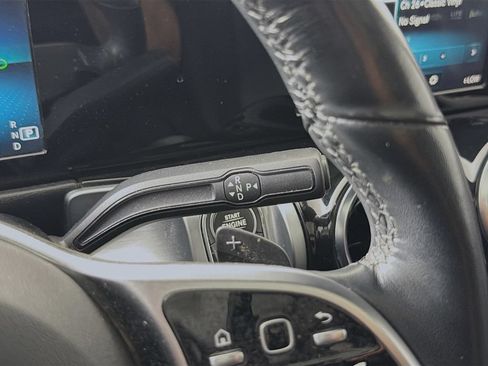 Used 2023 Mercedes-Benz GLB 250 image 20