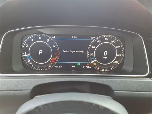 Used 2019 Volkswagen Golf R 4-Door image 22