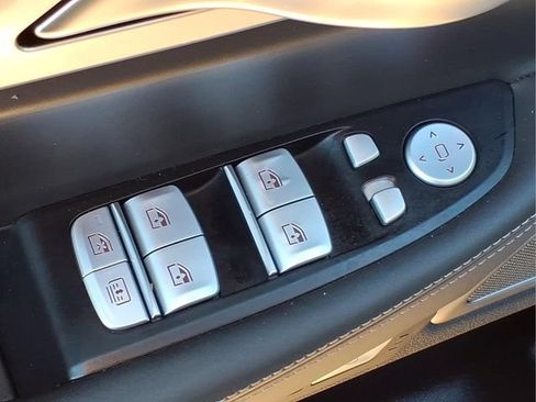 Used 2016 BMW 750i RWD image 17