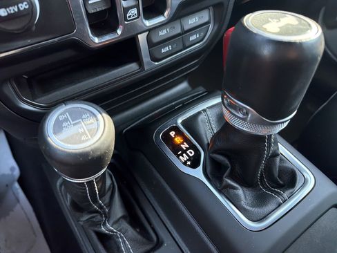 Used 2023 Jeep Wrangler Sahara w/ Cold Weather Group image 30