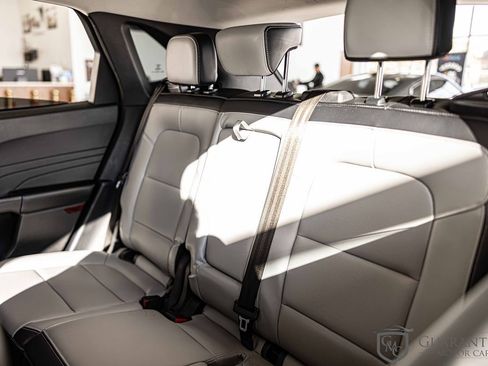 Used 2024 Ford Escape Platinum image 32