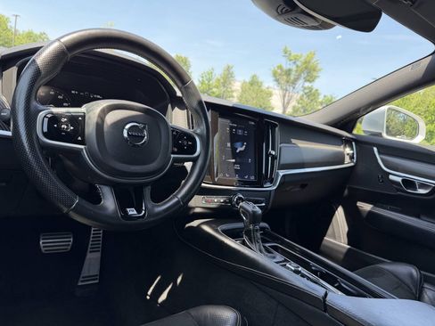 Used 2018 Volvo V90 T5 R-Design FWD image 20