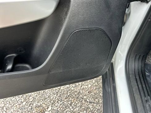 Used 2022 Jeep Cherokee Latitude w/ Trailer Tow Group image 34