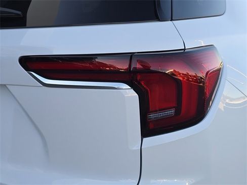 New 2026 GMC Terrain Denali w/ LPO, Floor Liner Package image 10