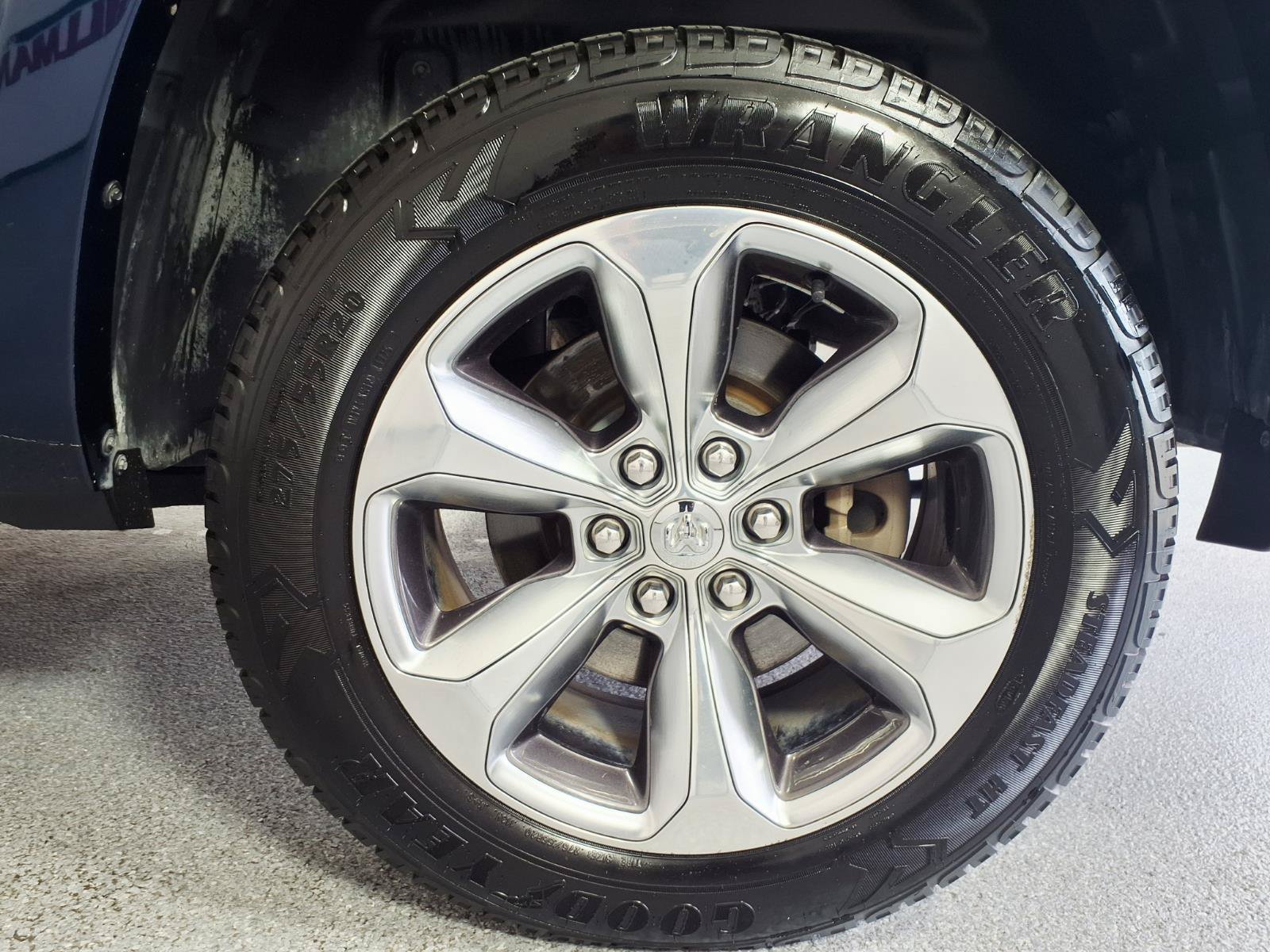 Used 2019 RAM 1500 Limited RWD image 7