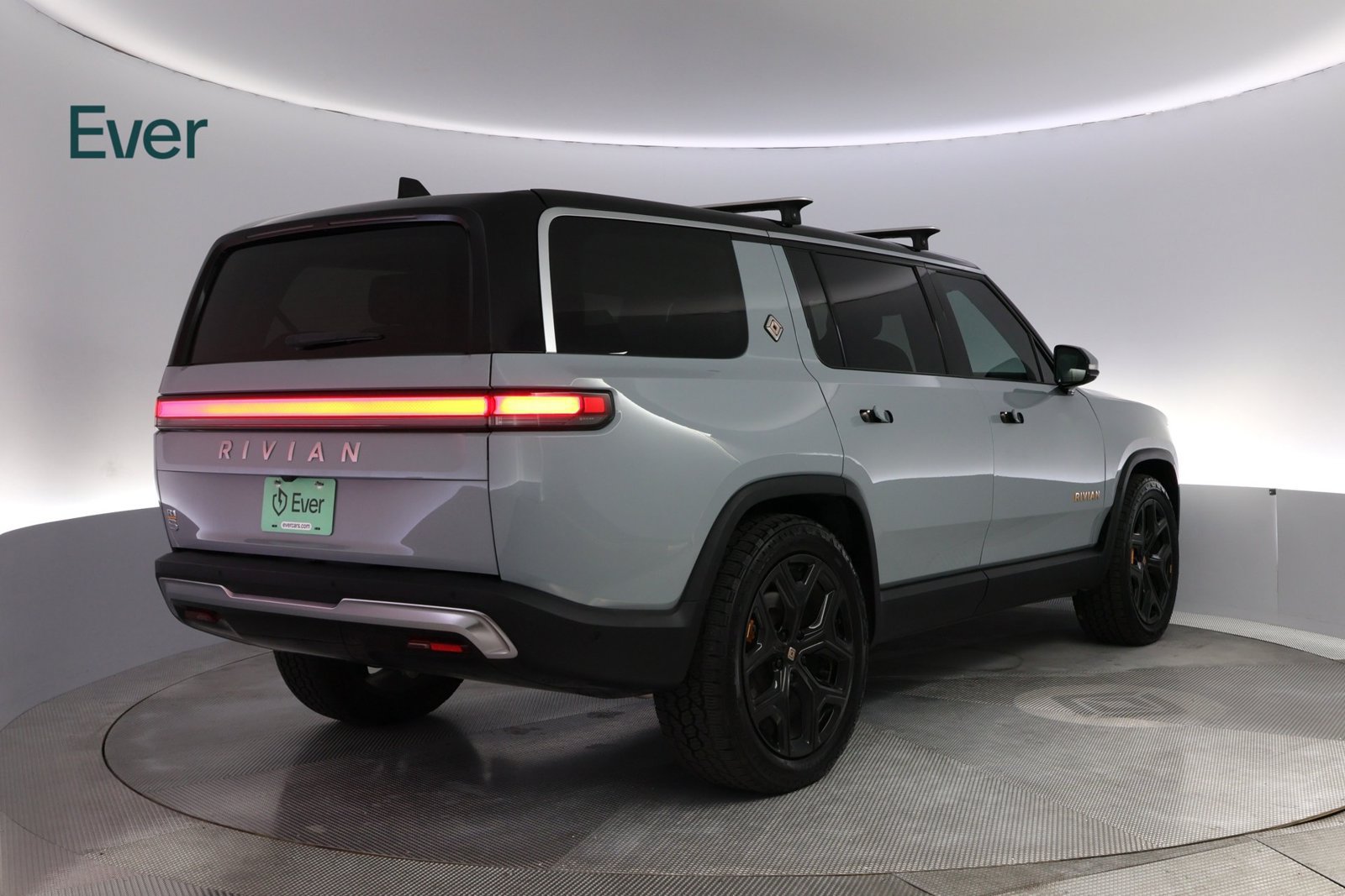 Used 2023 Rivian R1S Adventure Quad AWD/4WD image 3