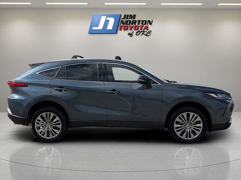 Used 2024 Toyota Venza Limited AWD/4WD image 4