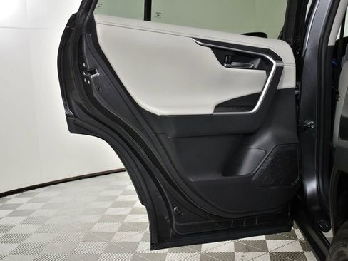 Used 2023 Toyota RAV4 Limited image 22