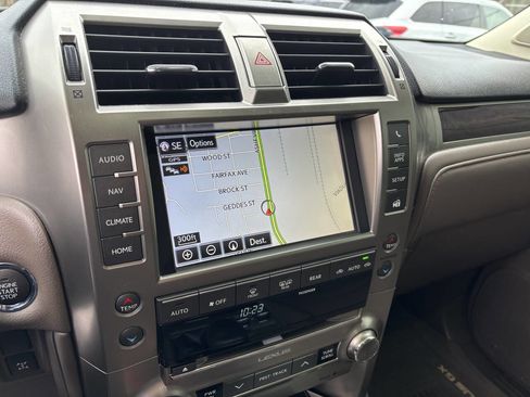 Used 2019 Lexus GX 460 Premium image 24