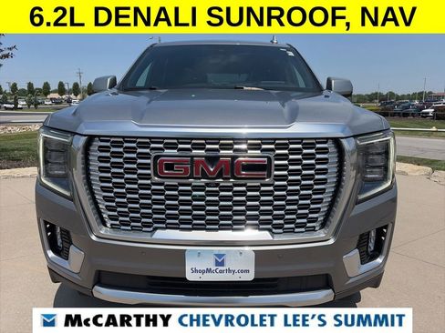 Used 2024 GMC Yukon Denali AWD/4WD image 3