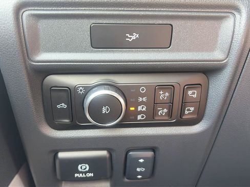 Used 2026 Ford F150 Lariat w/ Equipment Group 502A High AWD/4WD image 16