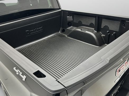 Used 2026 GMC Sierra 1500 Elevation AWD/4WD image 8