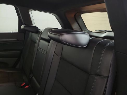 Used 2018 Jeep Grand Cherokee Altitude AWD/4WD image 11