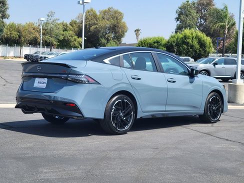 New 2026 Nissan Sentra SR w/ Floor Mat Package FWD image 2
