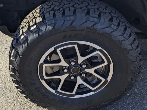 Certified 2023 Jeep Wrangler Unlimited Rubicon w/ Cold Weather Group image 7