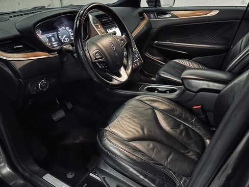 Used 2017 Lincoln MKC Select w/ Select Plus Package image 18