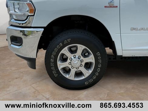 Used 2023 RAM 2500 Big Horn w/ Cold Weather Group AWD/4WD image 9