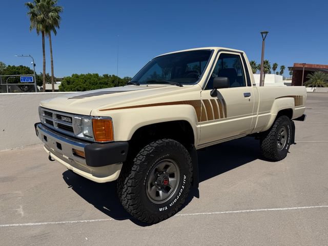 Used 1987 Toyota Pickup 4x4 Regular Cab image 4