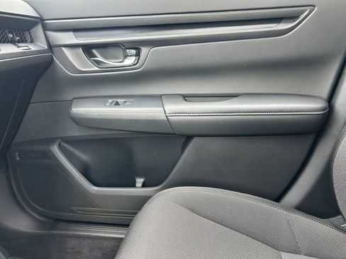 Certified 2025 Honda CR-V EX image 28