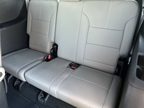 New 2026 GMC Acadia Elevation w/ Elevation Premium Package AWD/4WD image 36
