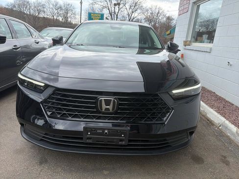 Used 2023 Honda Accord LX image 2