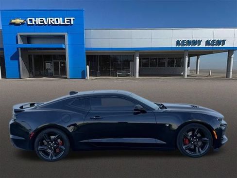 Used 2022 Chevrolet Camaro SS RWD image 3