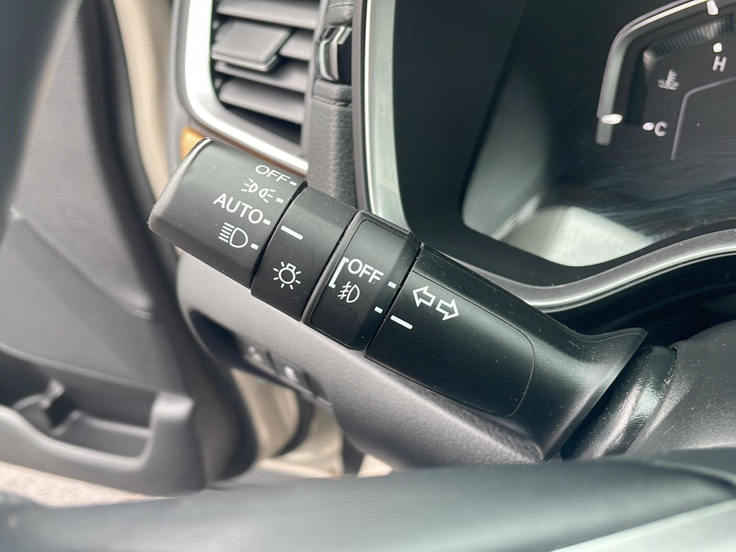 Used 2018 Honda CR-V EX-L image 17