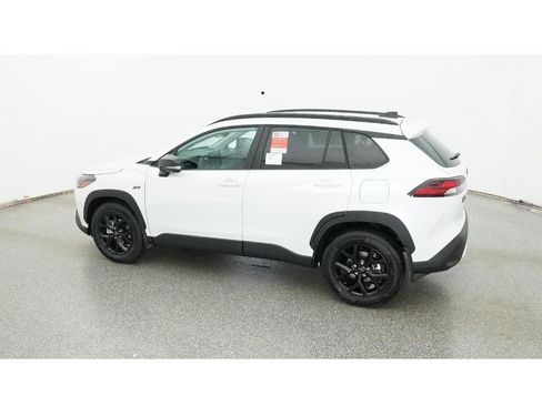 New 2026 Toyota Corolla Cross LE image 4