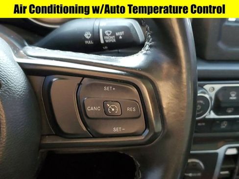 Used 2022 Jeep Gladiator Willys image 12