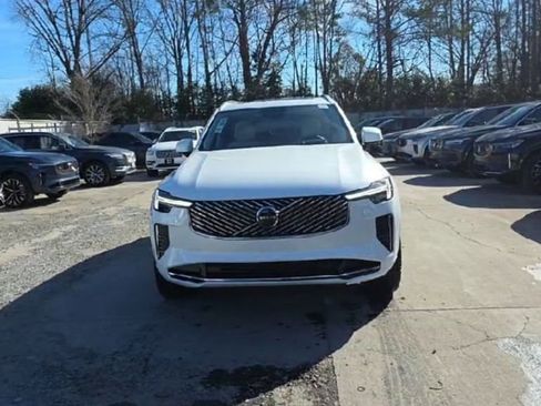 New 2026 Volvo XC90 B6 Ultra image 3