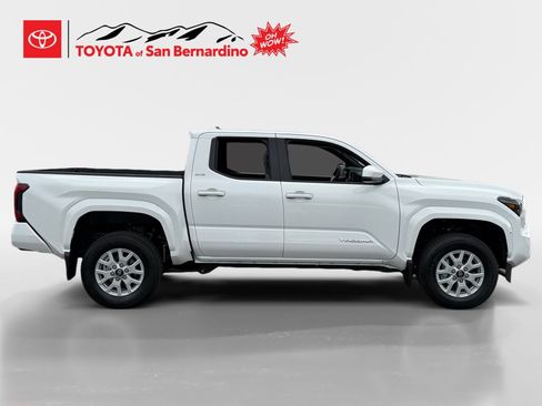 Certified 2026 Toyota Tacoma SR5 AWD/4WD image 6