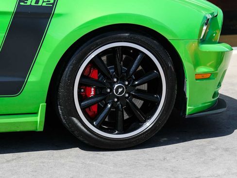 Used 2013 Ford Mustang Boss 302 w/ Boss 302 Accessory Pkg RWD image 10