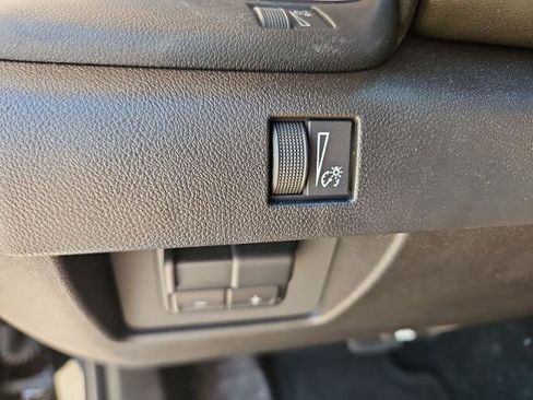 New 2026 GMC Canyon Elevation w/ Convenience Package image 50