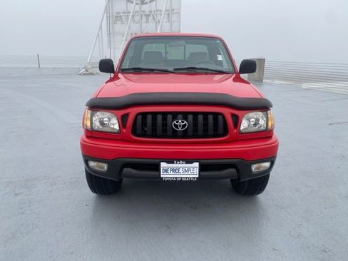 Used 2001 Toyota Tacoma PreRunner image 3