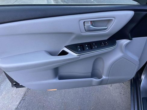 Used 2015 Toyota Camry LE image 25