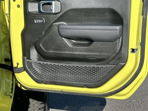 Certified 2024 Jeep Wrangler Unlimited Rubicon w/ XTREMEE 35" Tire Package image 19