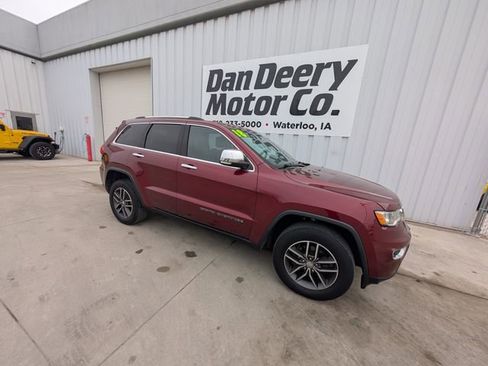 Used 2018 Jeep Grand Cherokee Limited image 36