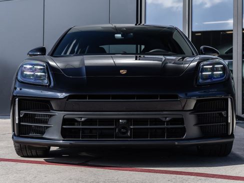 Certified 2026 Porsche Panamera 4 AWD/4WD image 8