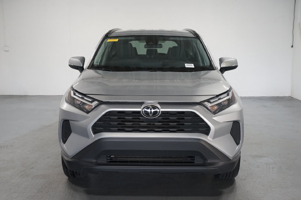 Certified 2025 Toyota RAV4 XLE FWD image 2