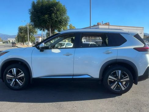 Used 2023 Nissan Rogue SL w/ SL Premium Package FWD image 9