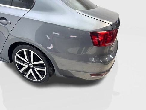 Used 2014 Volkswagen Jetta GLI Autobahn FWD image 17
