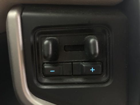 Used 2023 Ford Expedition Limited AWD/4WD image 23