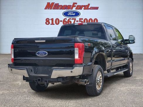 Used 2019 Ford F250 XLT w/ XLT Premium Package AWD/4WD image 3