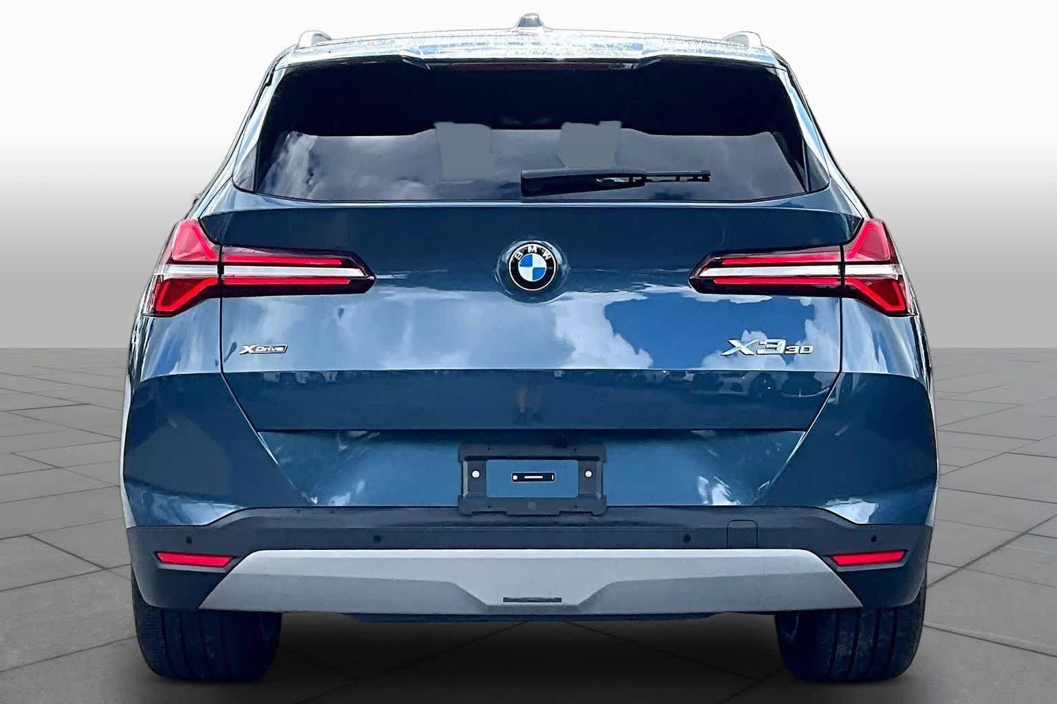 Used 2025 BMW X3 xDrive30i AWD/4WD image 5