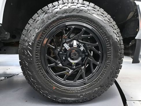 Used 2022 Ford F250 XL w/ Power Equipment Group AWD/4WD image 17